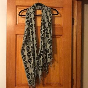 Skull pashmina/scarf